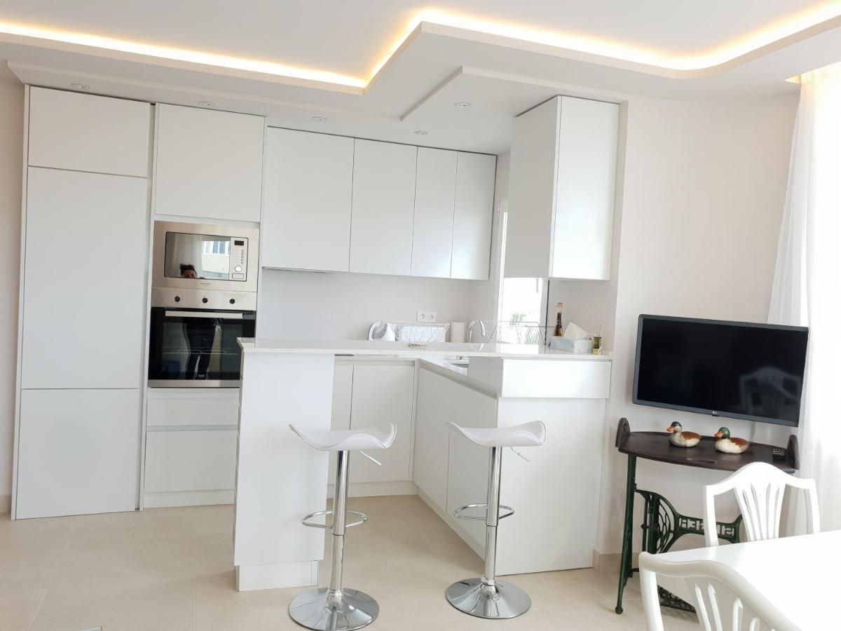 Fantastic Apartment In Front Of The Sea & Marina Estepona Kültér fotó